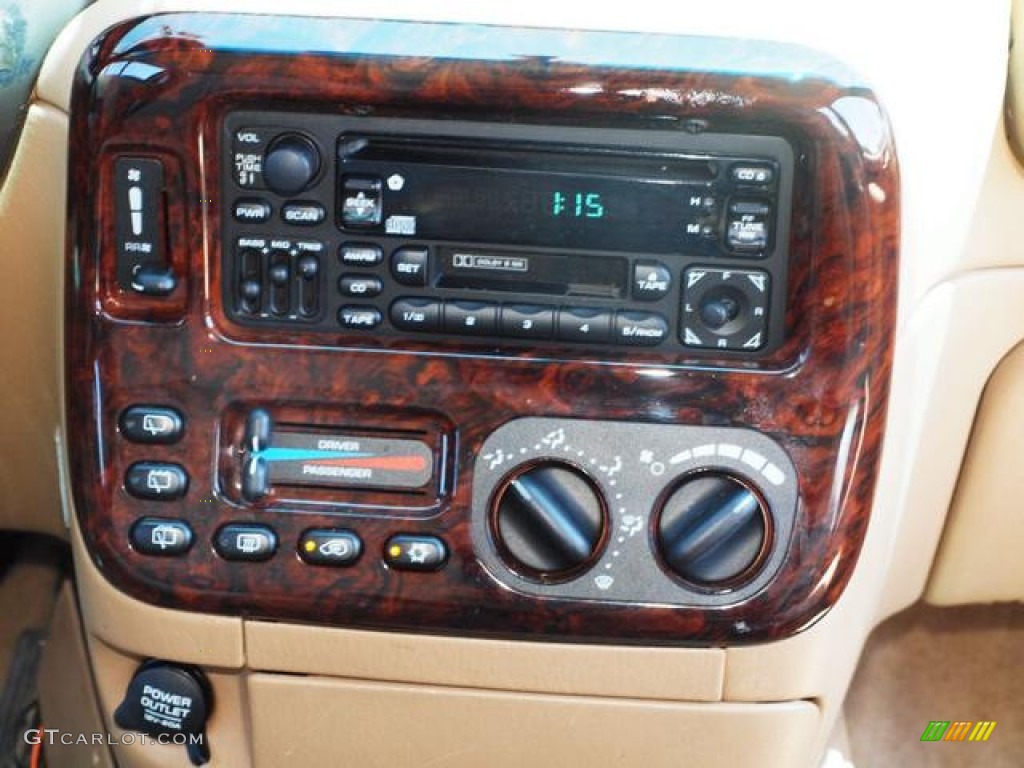 1997 Town & Country LXi - Candy Apple Red Metallic / Camel photo #11
