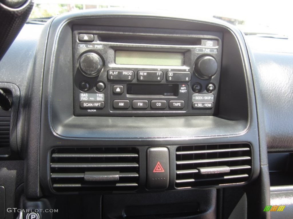 2004 CR-V LX - Satin Silver Metallic / Black photo #40