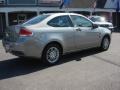 2008 Vapor Silver Metallic Ford Focus SE Coupe  photo #5