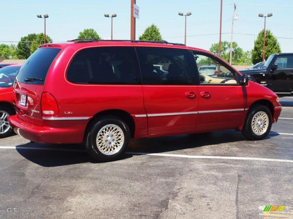 1997 Town & Country LXi - Candy Apple Red Metallic / Camel photo #3