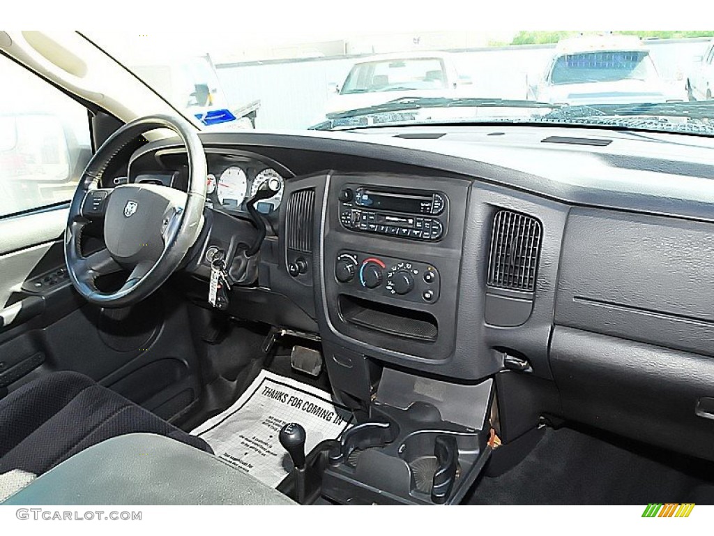 2004 Ram 3500 SLT Quad Cab 4x4 Chassis - Black / Dark Slate Gray photo #34