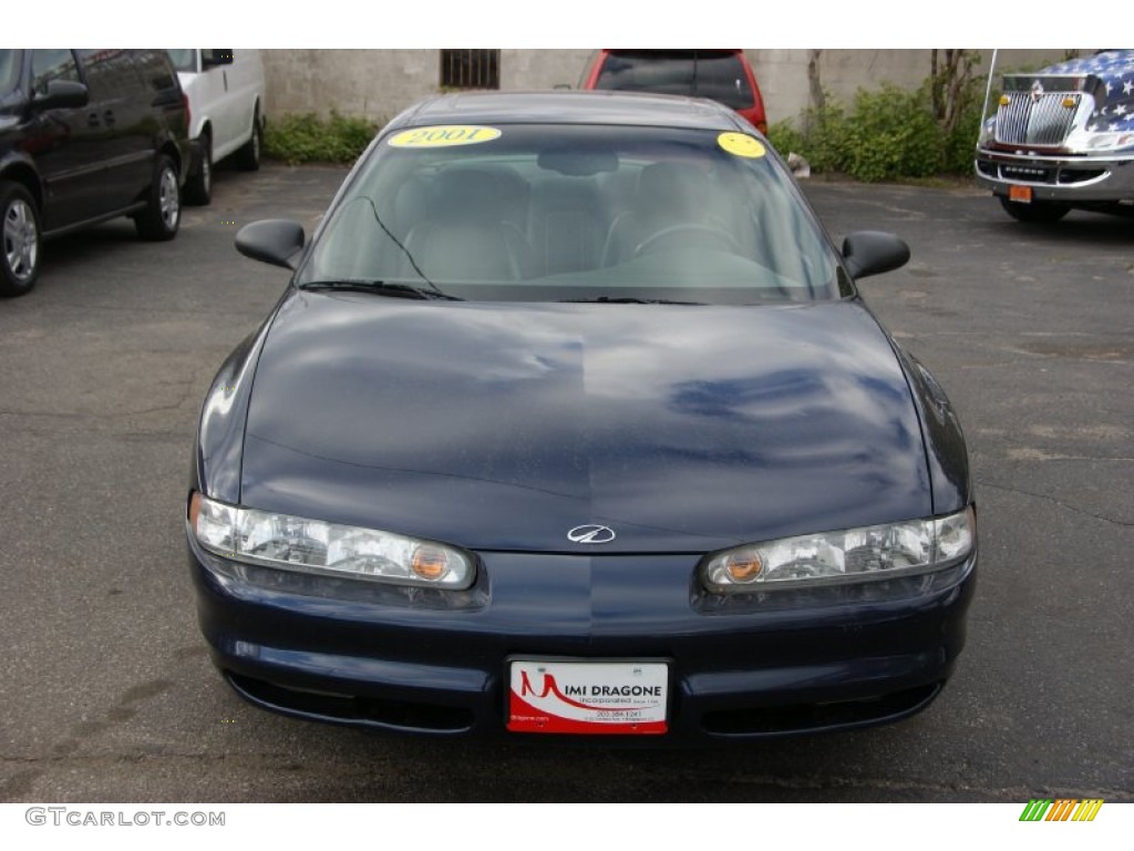 2001 Intrigue GLS - Midnight Blue / Dark Gray photo #2