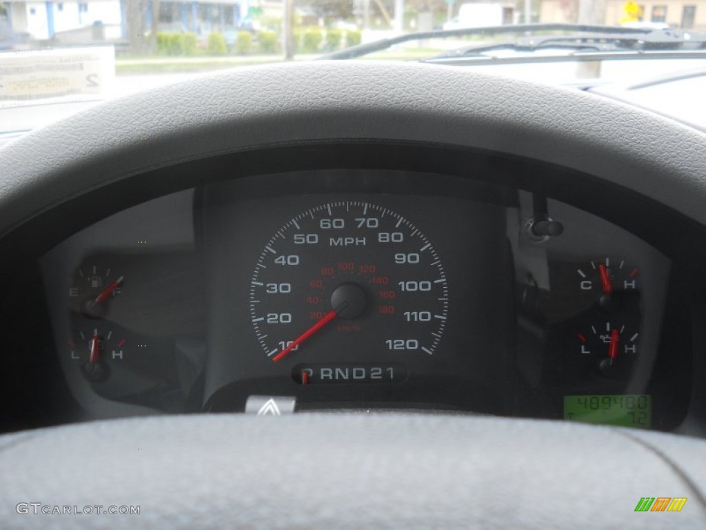 2005 F150 XLT SuperCab - Silver Metallic / Medium Flint Grey photo #14