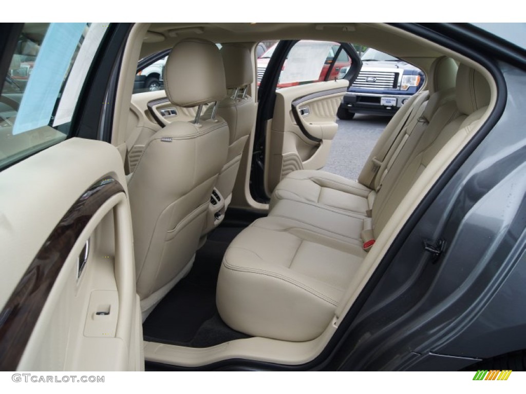 2013 Ford Taurus Limited Rear Seat Photo #64500957