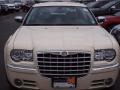 Cool Vanilla White - 300 C HEMI Photo No. 9
