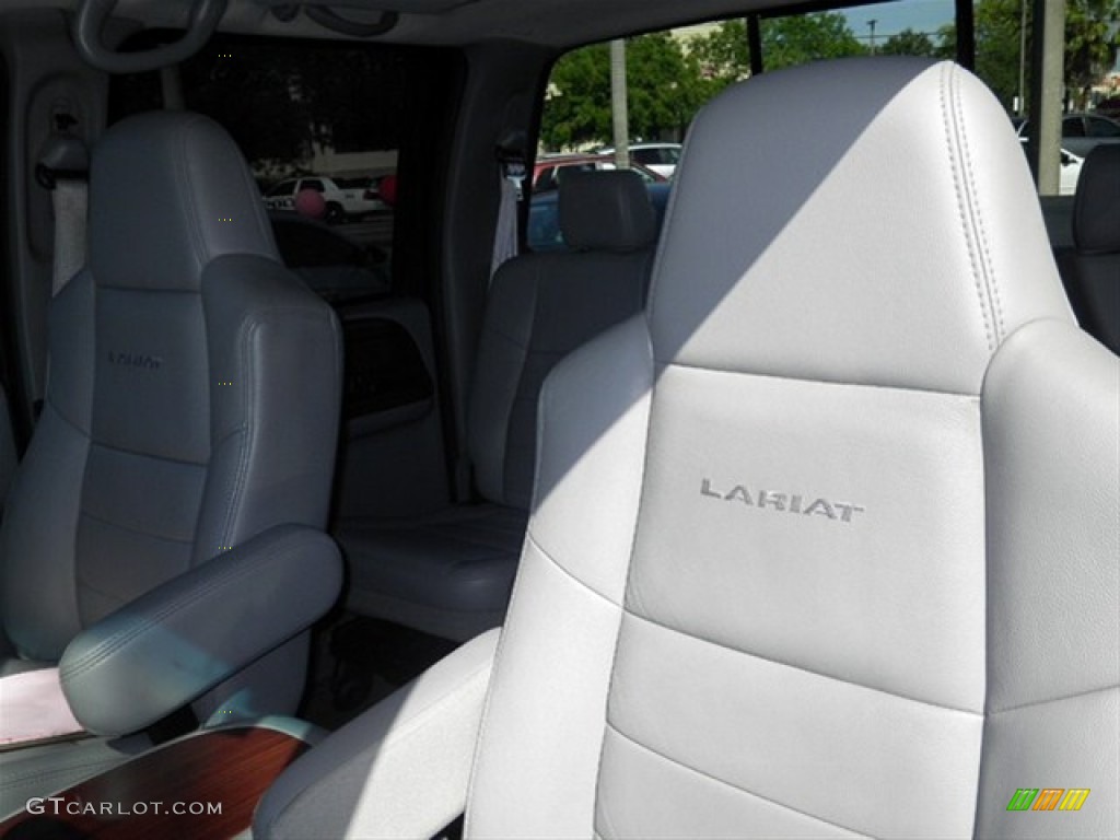 2005 F350 Super Duty Lariat Crew Cab Dually - True Blue Metallic / Medium Flint photo #28