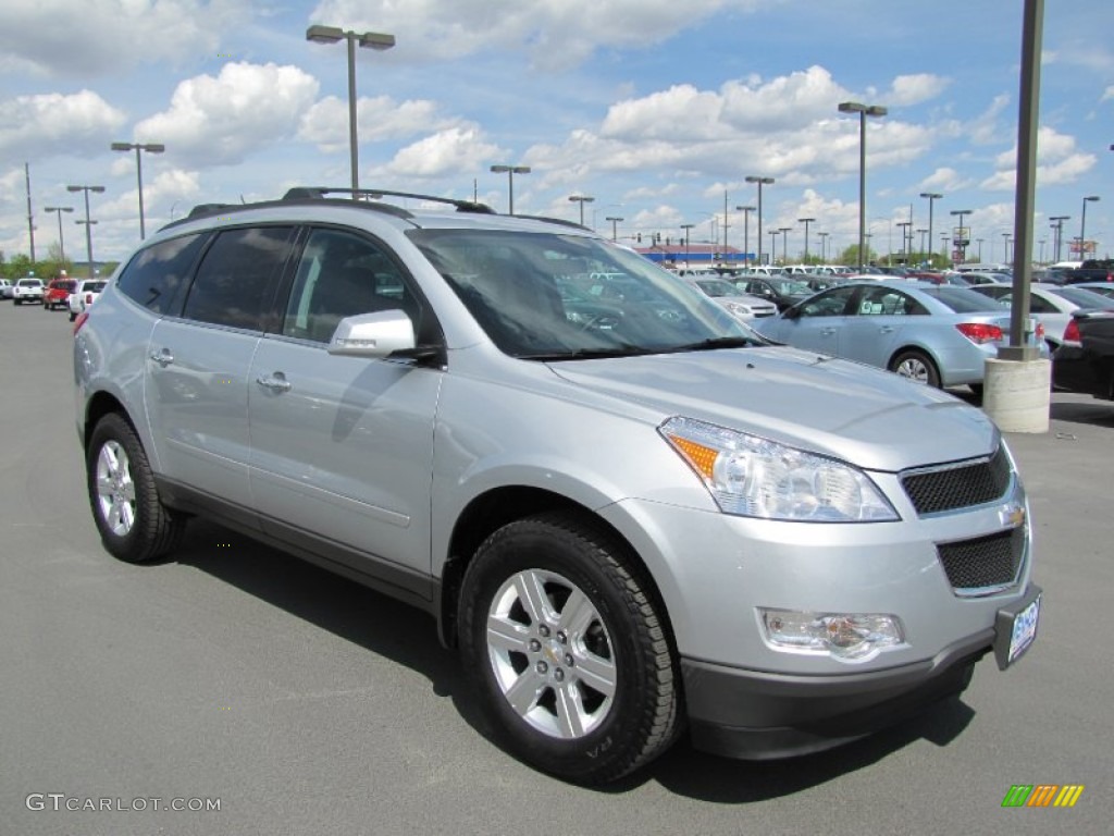 Silver Ice Metallic Chevrolet Traverse