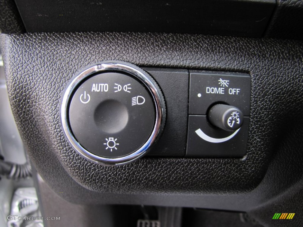 2012 Traverse LT AWD - Silver Ice Metallic / Ebony photo #16