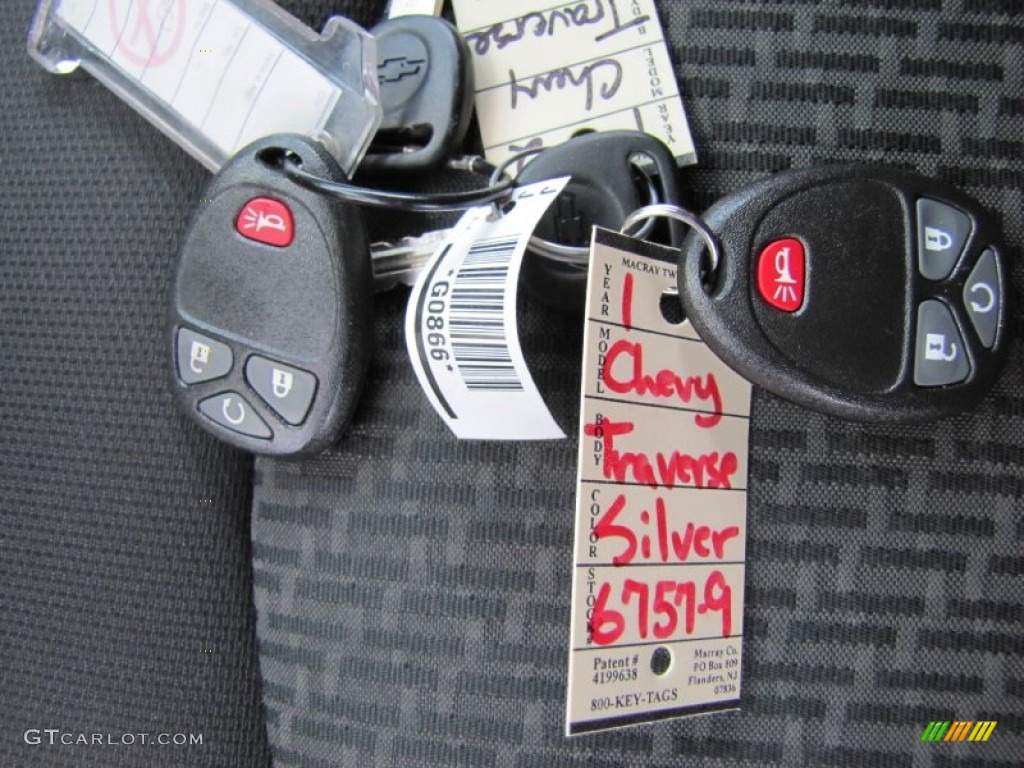 2012 Traverse LT AWD - Silver Ice Metallic / Ebony photo #34