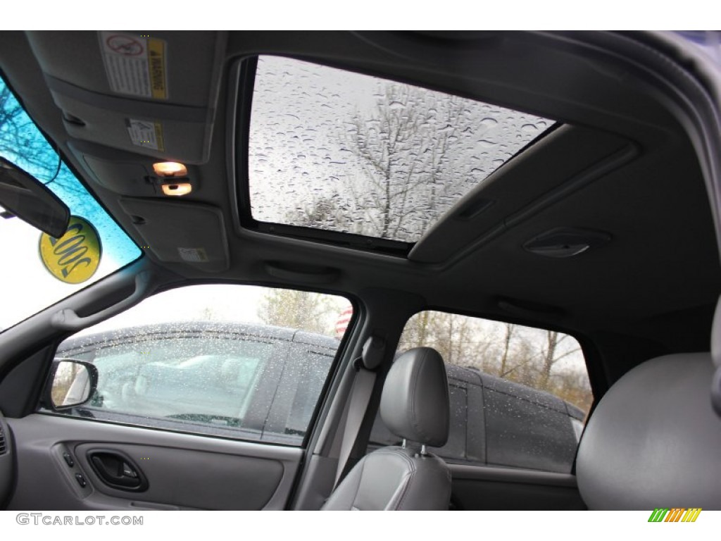 2002 Escape XLT V6 4WD - True Blue Metallic / Medium Graphite photo #12