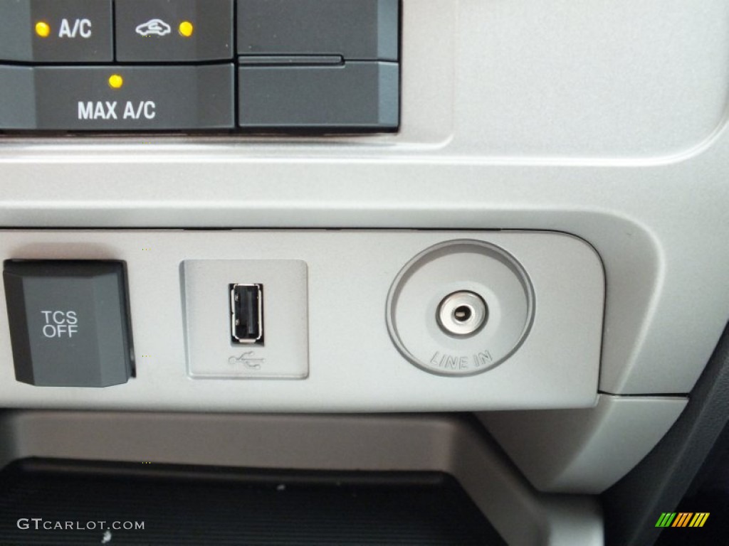 2012 Escape XLT - Blue Flame Metallic / Charcoal Black photo #17