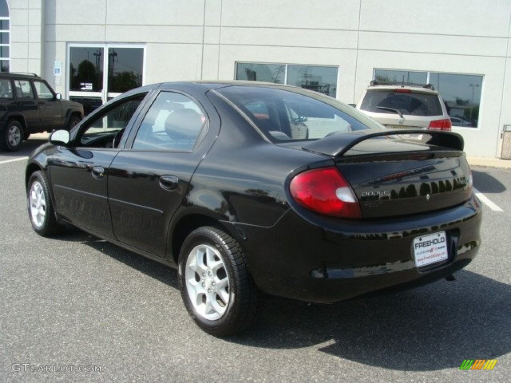 2002 Neon SXT - Black Clearcoat / Dark Slate Gray photo #4