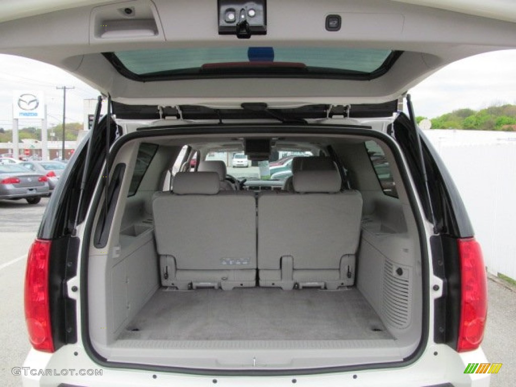 2012 GMC Yukon XL SLT 4x4 Trunk Photos