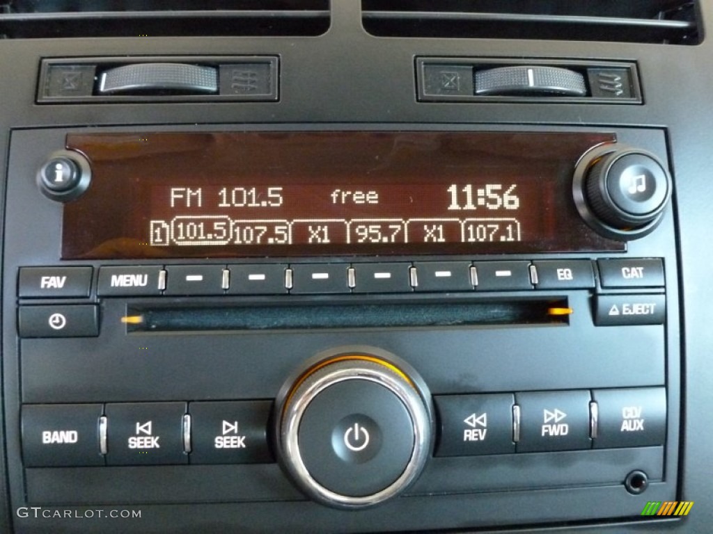 2008 Saturn Outlook XE Audio System Photo #64518132