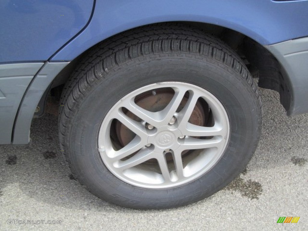 2001 Toyota Sienna LE Wheel Photo #64518237