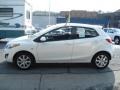 Crystal White Pearl - MAZDA2 Touring Photo No. 5