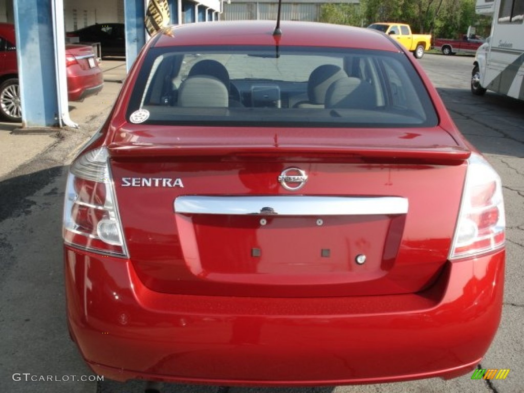 2011 Sentra 2.0 S - Red Brick / Charcoal photo #17