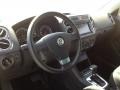Candy White - Tiguan SE Photo No. 13