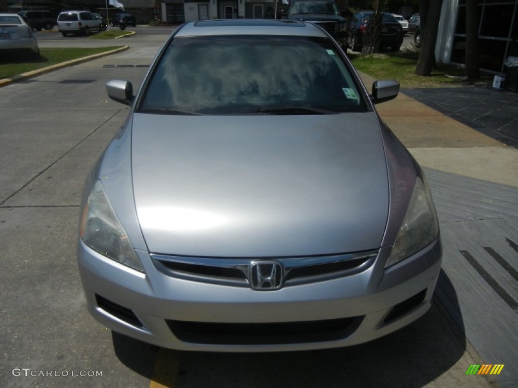 2006 Accord LX V6 Sedan - Alabaster Silver Metallic / Gray photo #2