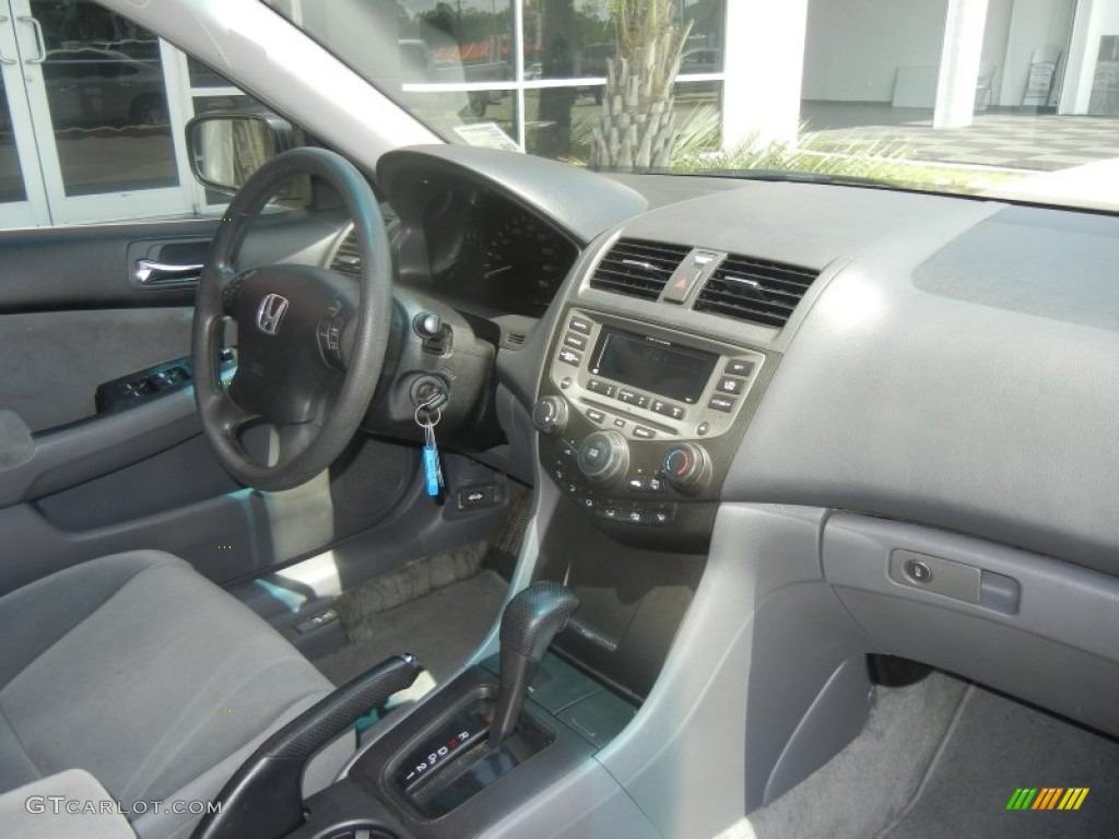 2006 Accord LX V6 Sedan - Alabaster Silver Metallic / Gray photo #6