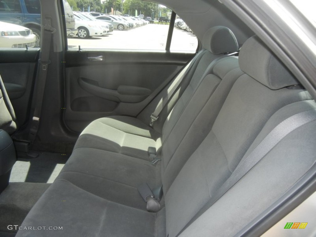 2006 Accord LX V6 Sedan - Alabaster Silver Metallic / Gray photo #11