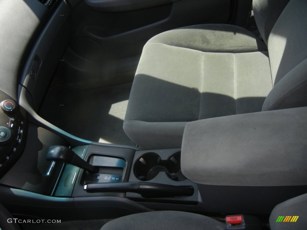 2006 Accord LX V6 Sedan - Alabaster Silver Metallic / Gray photo #21