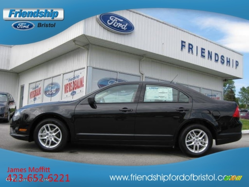 Black Ford Fusion
