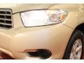 2010 Sandy Beach Metallic Toyota Highlander V6 4WD  photo #23