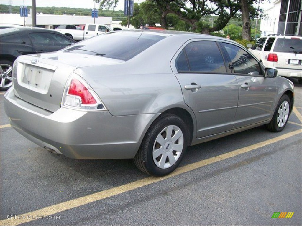 2008 Fusion S - Vapor Silver Metallic / Camel photo #5