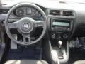 Black - Jetta SE Sedan Photo No. 10