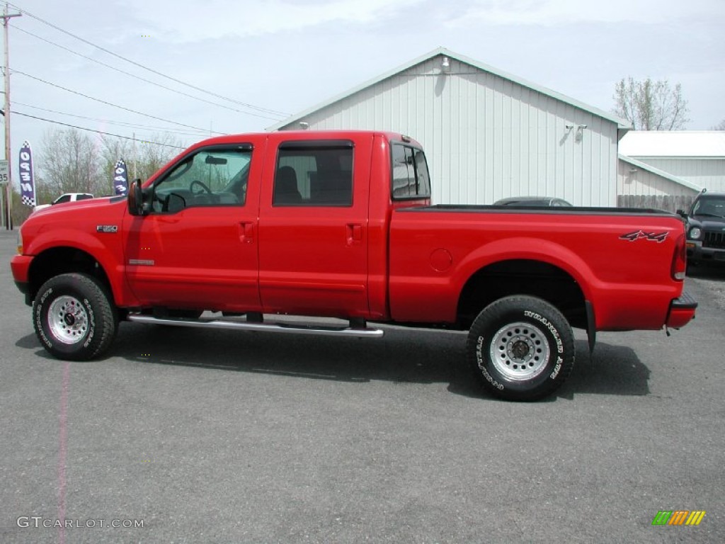 2003 F350 Super Duty XLT Crew Cab 4x4 - Red / Black photo #4