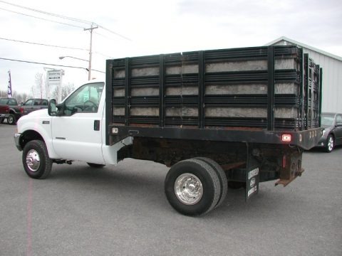 2002 Ford F350 Super Duty XL Regular Cab 4x4 Stake Truck Data, Info and Specs