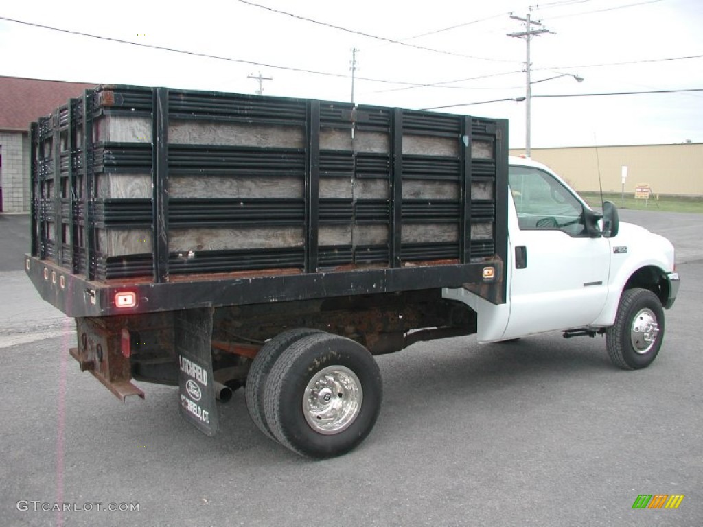 2002 F350 Super Duty XL Regular Cab 4x4 Stake Truck - Oxford White / Medium Flint photo #10