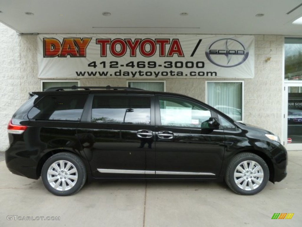 2012 Sienna XLE AWD - Black / Light Gray photo #1