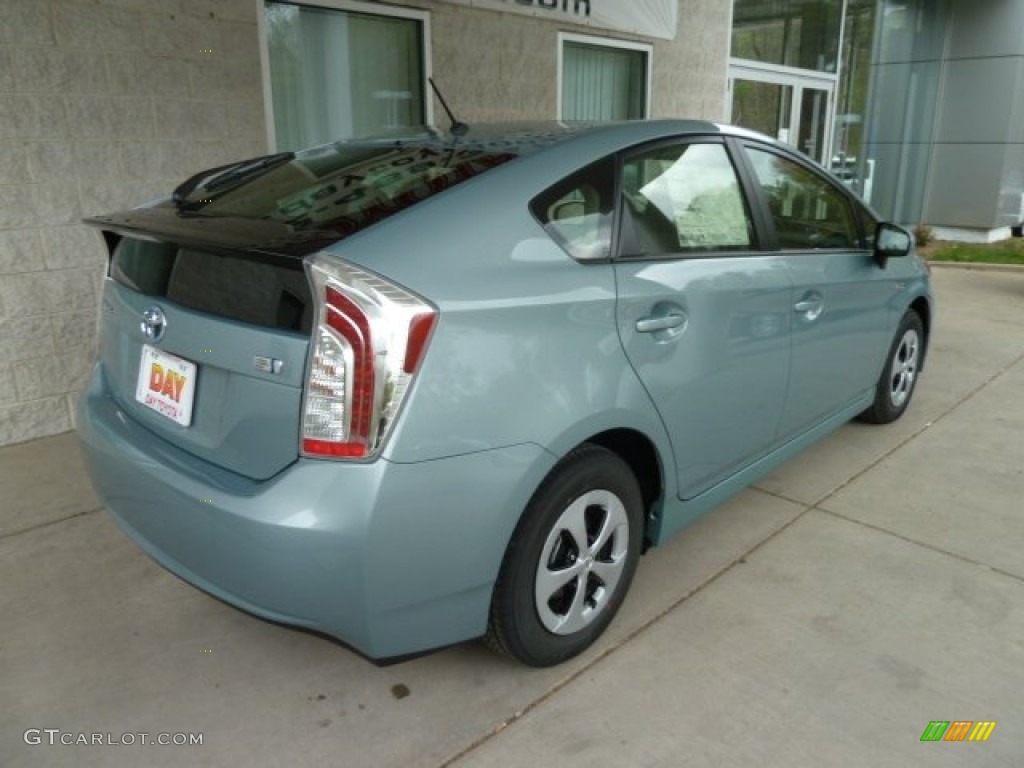 2012 Prius 3rd Gen Two Hybrid - Sea Glass Pearl / Misty Gray photo #2