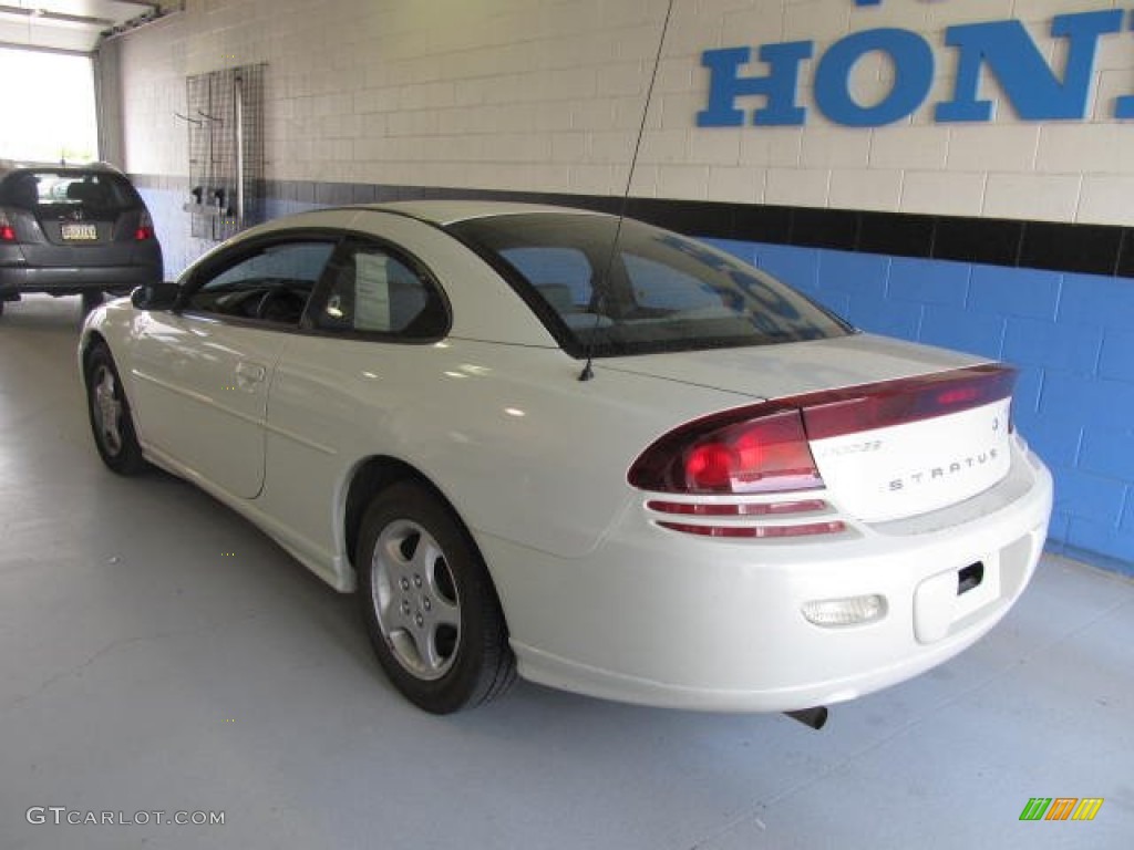 2002 Stratus SE Coupe - Satin White Pearl / Black/Light Gray photo #13