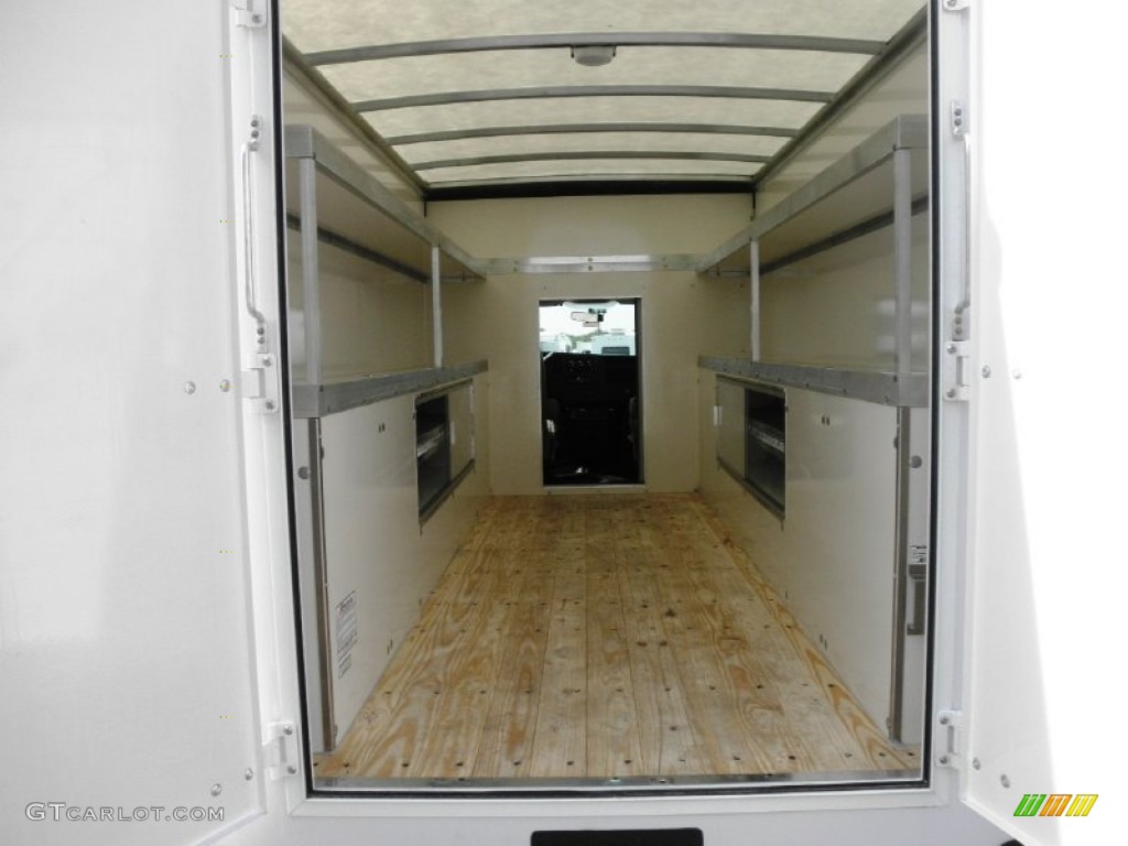 2012 GMC Savana Cutaway 3500 Commercial Utility Truck Trunk Photo #64533963