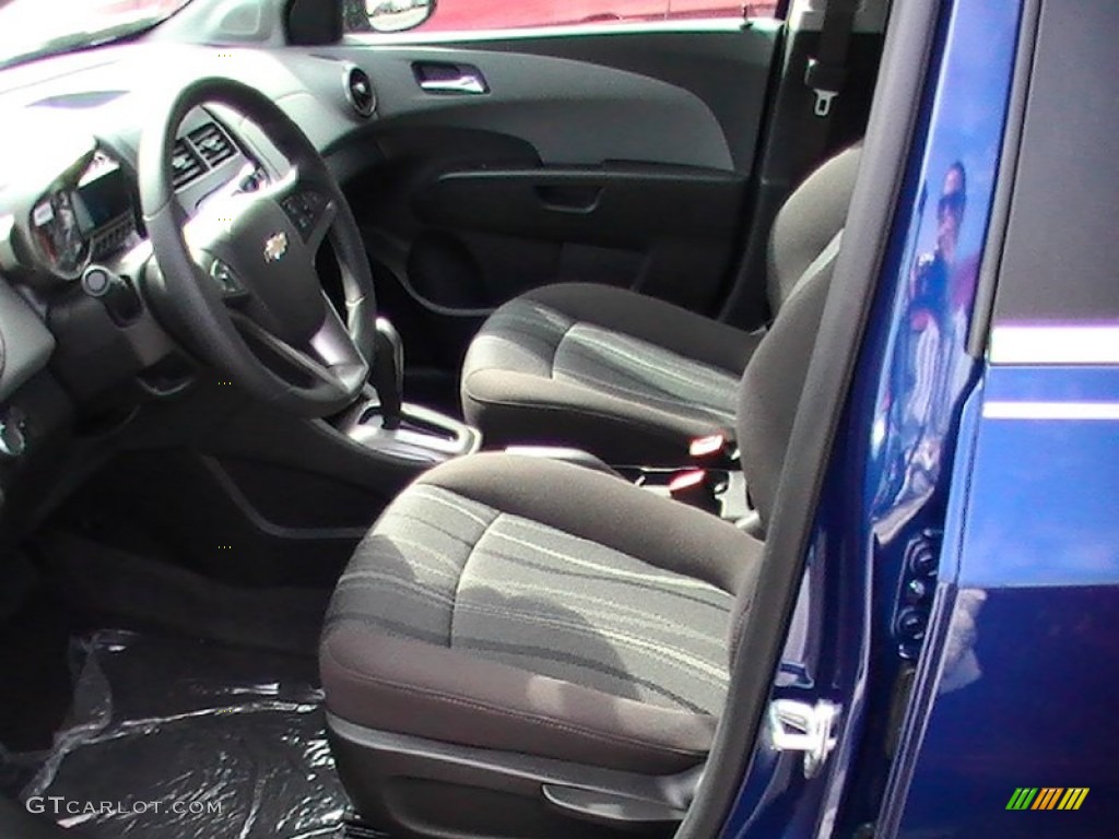 Jet Black/Dark Titanium Interior 2012 Chevrolet Sonic LT Hatch Photo #64534436