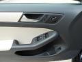 Black - Jetta SE Sedan Photo No. 20