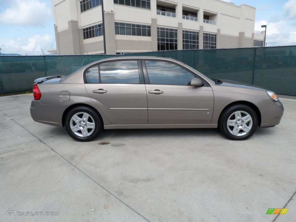 2008 Malibu Classic LT Sedan - Amber Bronze Metallic / Cashmere Beige photo #2