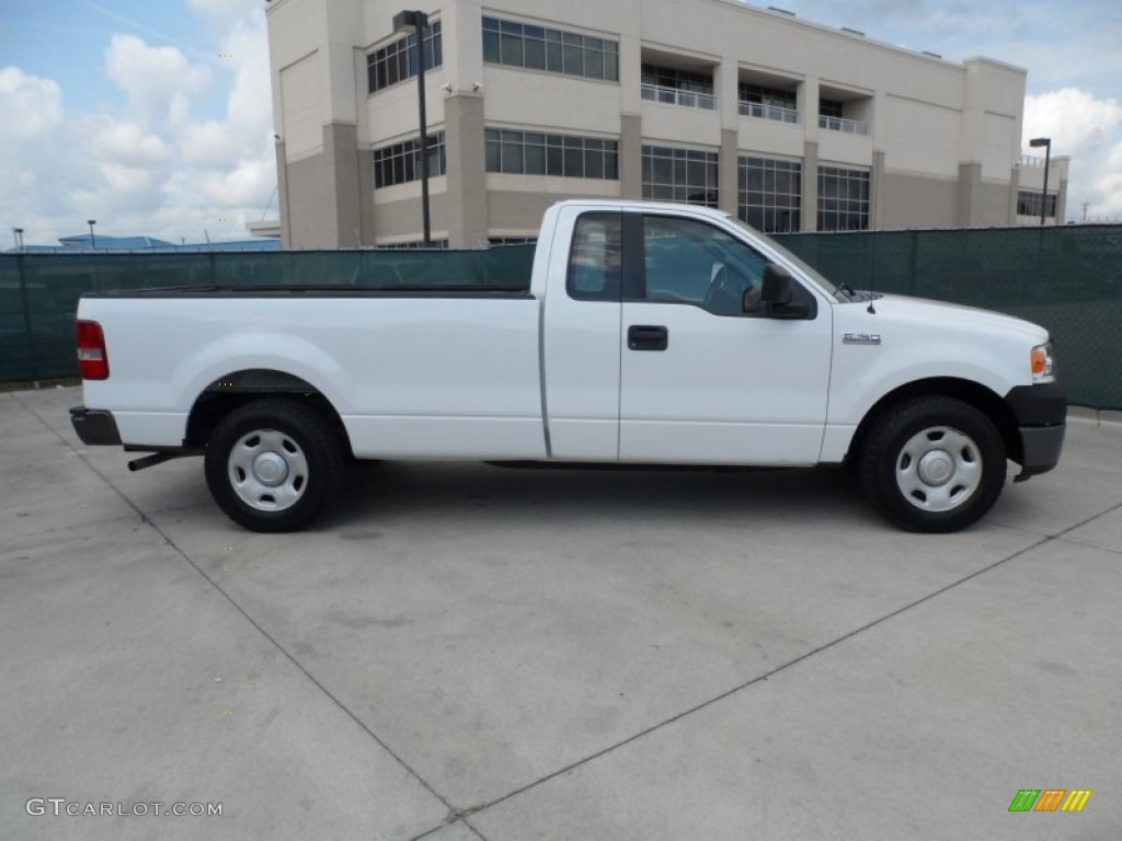 2006 F150 XL Regular Cab - Oxford White / Medium Flint photo #2