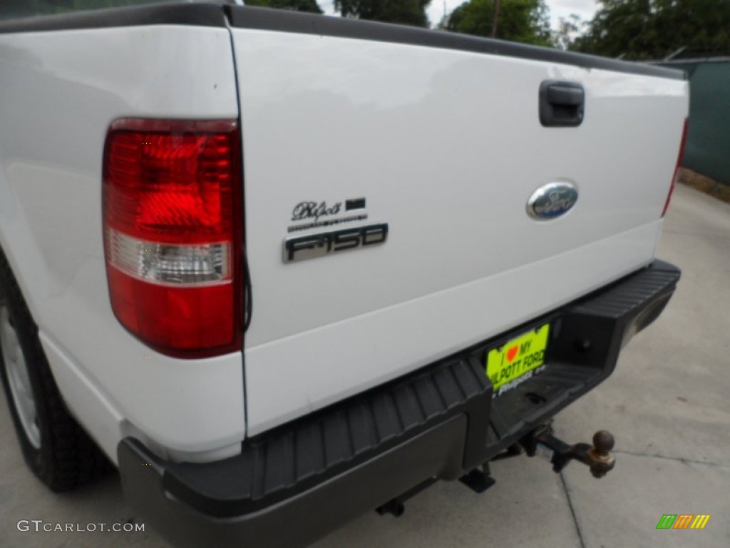 2006 F150 XL Regular Cab - Oxford White / Medium Flint photo #18