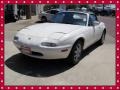 Chaste White 1994 Mazda MX-5 Miata Roadster