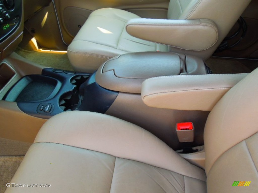 2004 Sequoia SR5 - Natural White / Oak photo #9