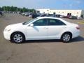 Super White - Camry CE Photo No. 4