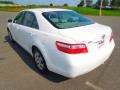 Super White - Camry CE Photo No. 5