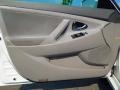 Super White - Camry CE Photo No. 9