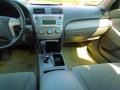 Super White - Camry CE Photo No. 17
