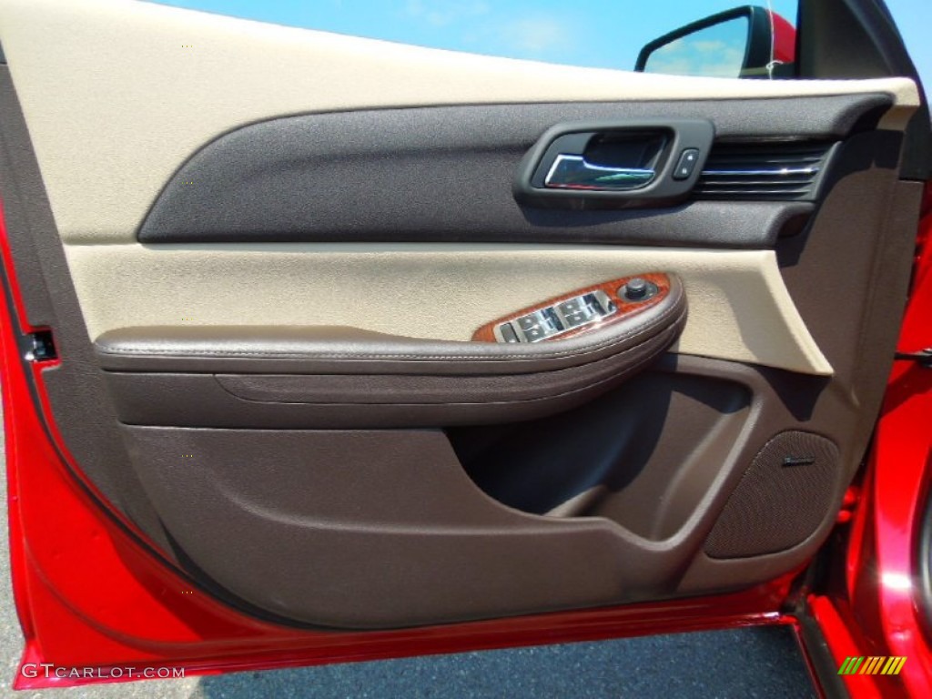 2013 Chevrolet Malibu ECO Cocoa/Light Neutral Door Panel Photo #64546815