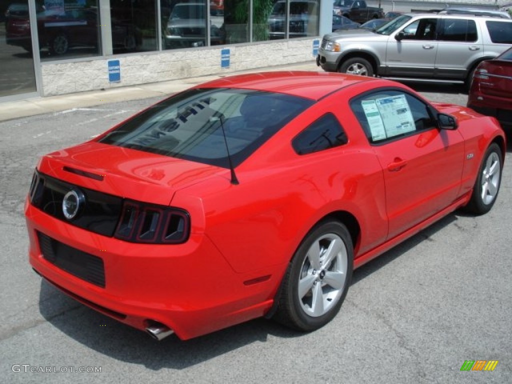 2013 Mustang GT Coupe - Race Red / Charcoal Black photo #8